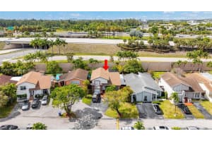 977 NW 106th Ave Cir, Miami, FL 33172, Sold 12/20/24
