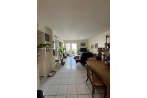 2000 Biarritz Dr 404 Miami Beach, FL 33141 - MLS#A11579152