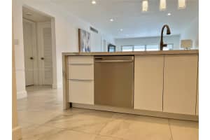18901 NE 14th Ave APT 301, Miami, FL 33179, Sold 07/30/24