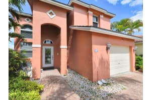 275 NW 107th Ave, Pembroke Pines, FL 33026, Sold 06/25/24