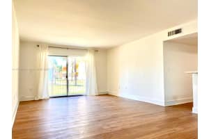 13700 SW 62nd St APT 127, Miami, FL 33183, Sold 05/29/24