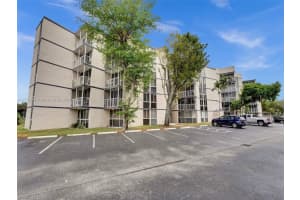 6955 NW 186th St APT F503, Hialeah, FL 33015, Sold 08/15/24