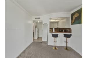 6955 NW 186th St APT F503, Hialeah, FL 33015, Sold 08/15/24