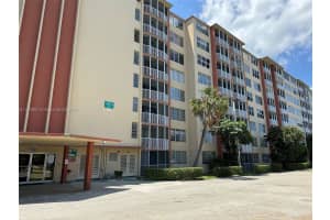 1780 NE 191st St Apt 314-2, Miami, FL 33179, Sold 07/15/24