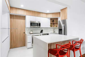1408 Brickell Bay Dr #704, Miami, FL 33131, Sold 12/03/24