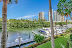 3500 Mystic Pointe Dr APT 304, Aventura, FL 33180, Sold 10/03/24