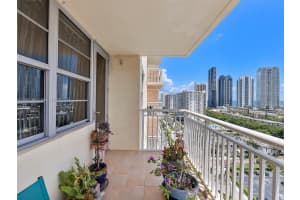 251 174th St APT 1808, Sunny Isles Beach, FL 33160, Sold 06/24/24