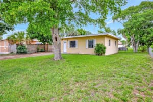 2649 NW 10th St, Pompano Beach, FL 33069, Sold 11/22/24