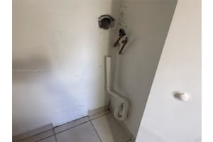 2412 W 54th Pl #06, Hialeah, FL 33016, Sold 11/07/24