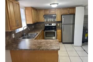 2412 W 54th Pl #06, Hialeah, FL 33016, Sold 11/07/24