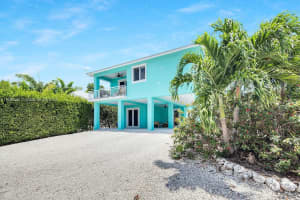 266 Bougainvillea St, Tavernier, FL 33070, Sold 07/01/24