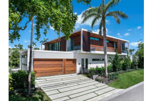 2700 Sunset Dr, Miami Beach, FL 33140, Sold 07/11/24