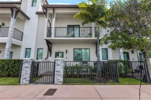 4751 NW 84th Ave, Doral, FL 33166, Sold 01/23/25