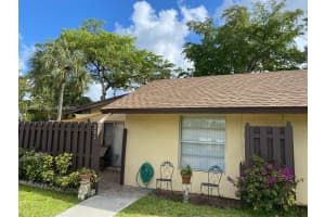 201 Briarwood Cir # 1-7, Hollywood, FL 33024, Sold 06/25/24