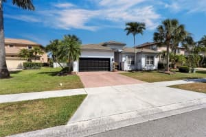 350 SW 167th Ave, Pembroke Pines, FL 33027, Sold 07/26/24