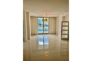 701 Brickell Key Blvd 202, Miami