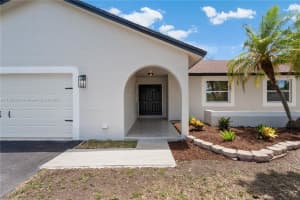 13822 SW 285th St, Homestead, FL 33033, Sold 07/29/24