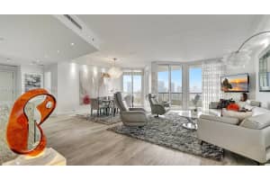 20191 E Country Club Dr, Aventura, FL 33180, Sold 09/27/24