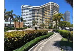 100 Golden Isles Dr APT 1408, Hallandale Beach, FL 33009, Sold 01/13/25