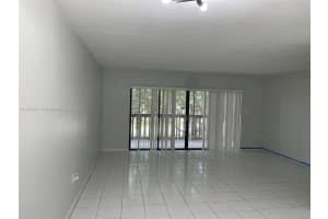 1021 Mockingbird Ln APT 206, Plantation, FL 33324, Sold 09/17/24