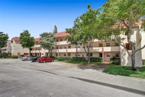 107 Sunrise Lakes Dr E, Sunrise, FL 33322, Sold 07/28/25