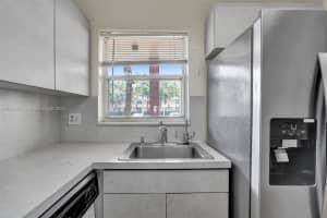 107 Sunrise Lakes Dr E, Sunrise, FL 33322, Sold 07/28/25