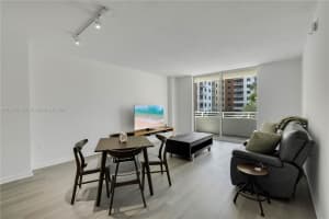 18800 NE 29th Ave APT 430, Aventura, FL 33180, Sold 05/29/24