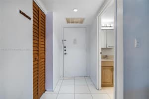 1000 Parkview Dr APT 428, Hallandale Beach, FL 33009, Sold 06/26/24