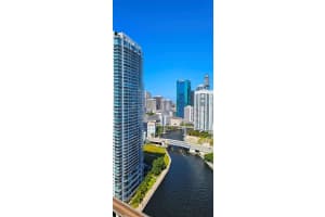 690 SW 1st Ct, Miami, FL 33130, Sold 04/18/25