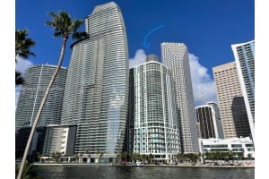 300 S Biscayne Blvd t 2205, Miami, FL 33131, Sold 08/30/24