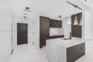 900 Biscayne Bay, 900 Biscayne Blvd APT 4210, Miami, FL 33132, Sold 07/08/24