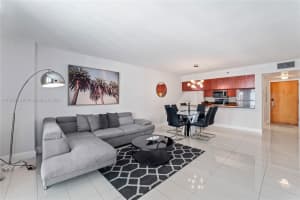 1200 Brickell Bay Dr APT 3608, Miami, FL 33131, Sold 09/16/24