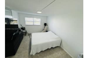 8590 Sunrise Lakes Blvd APT 108, Sunrise, FL 33322, Sold 09/25/24
