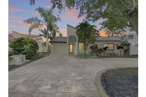 2765 Garden Dr, Hollywood, FL 33026, Sold 06/07/24
