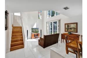820 Garnet Cir, Weston, FL 33326, Sold 11/18/24