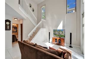 820 Garnet Cir, Weston, FL 33326, Sold 11/18/24