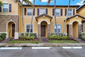 9133 SW 227th St UNIT 6, Cutler Bay, FL 33190, Sold 09/24/24