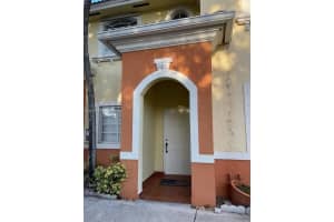 7040 NW 174th Terrace APT 101, Hialeah, FL 33015, Sold 07/10/24