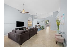10421 Lima St, Hollywood, FL 33026, Sold 07/12/24