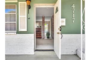 4717 NW 44th St, Tamarac, FL 33319, Sold 12/02/24
