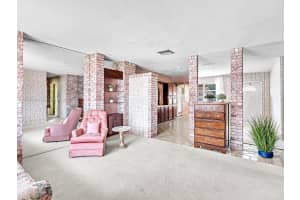 4717 NW 44th St, Tamarac, FL 33319, Sold 12/02/24