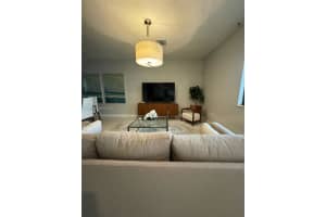 4718 Nw 84th Ave 4718 Doral, FL 33166 - MLS#A11582665