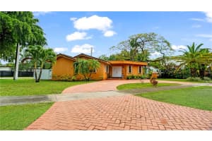 200 S Melrose Dr, Miami Springs, FL 33166, Sold 11/08/24