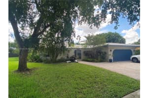 16515 Dunoon Ct, Miami Lakes, FL 33014, Sold 08/20/24