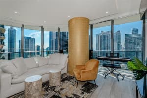 55 SW 9th St Apt 2703, Miami, FL 33130, Sold 01/24/25