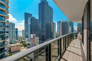 55 SW 9th St Apt 2703, Miami, FL 33130, Sold 01/24/25