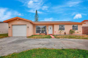 11901 NW 42nd St, Sunrise, FL 33323, Sold 07/02/24