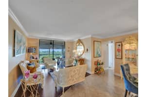 900 St Charles Pl, Pembroke Pines, FL 33026, Sold 10/22/24