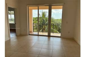 16135 Emerald Estates Dr APT 462, Weston, FL 33331, Sold 07/22/24