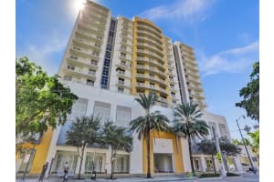 900 SW 8th St APT 1409, Miami, FL 33130, Sold 02/21/25